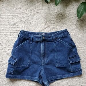 Hollister Ultra High Rise Mom Denim Cargo Shorts